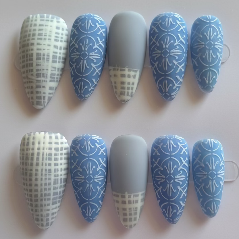 SALE! One of a kind Press-on nails