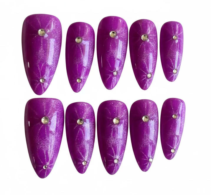 SALE! One of a kind Press-on nails