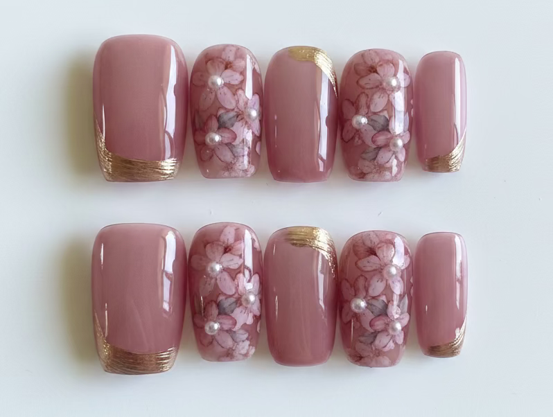 SALE! One of a kind Press-on nails