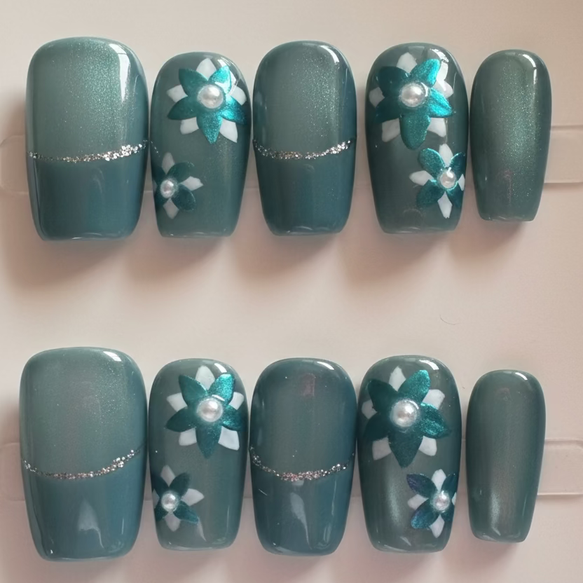 SALE! One of a kind Press-on nails