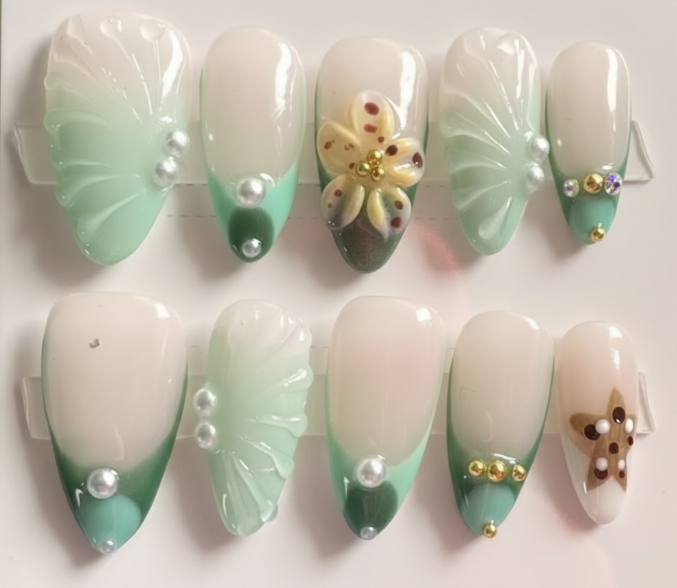 SALE! One of a kind Press-on nails