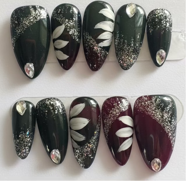 SALE! One of a kind Press-on nails