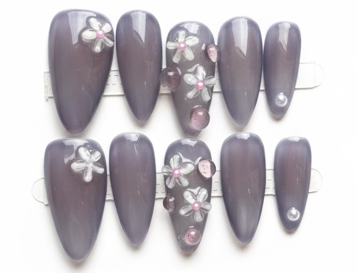 SALE! One of a kind Press-on nails